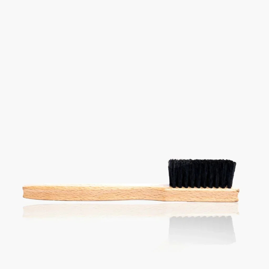 Cobbler's Choice Premium Welt Brush | Tan